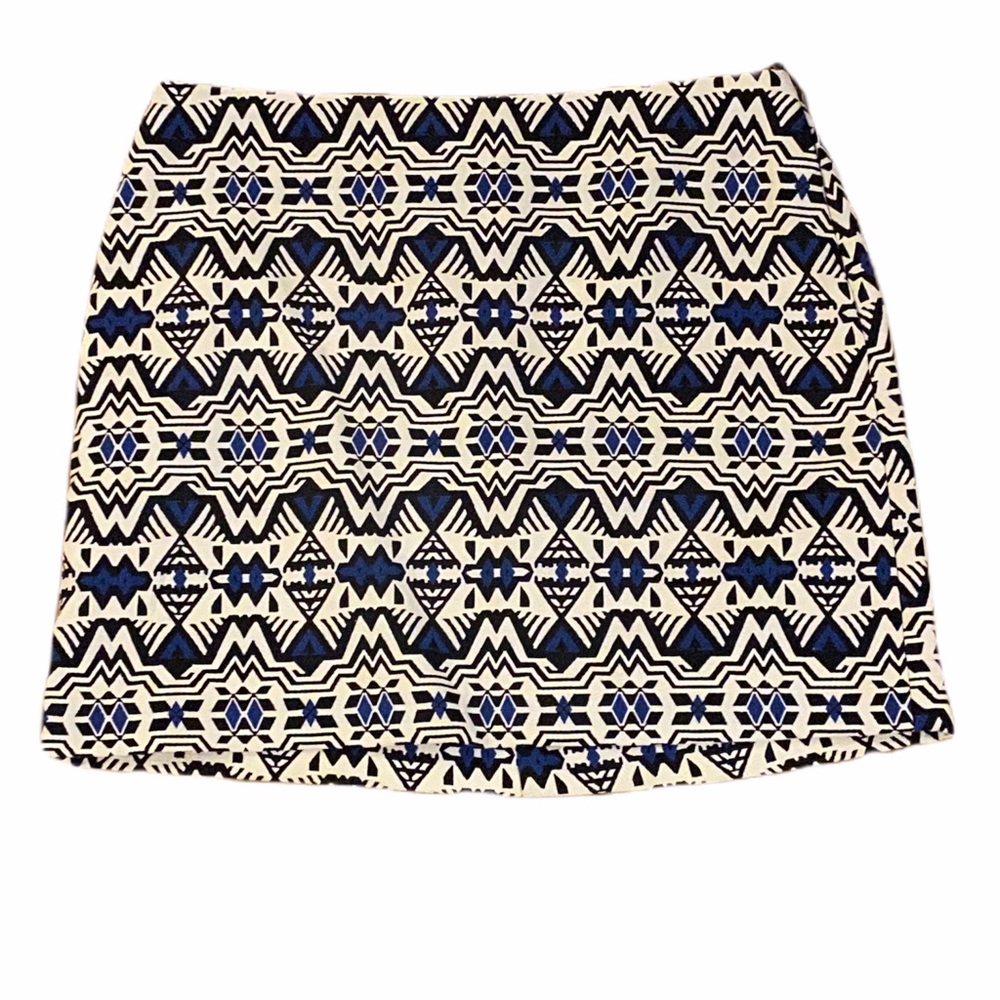 H&M Mini Skirt Geometric Print Size 8 white blue